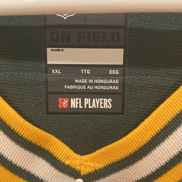 Aaron Rodgers Green Bay Packers women’s cut XXL jersey - Picture 2 of 3